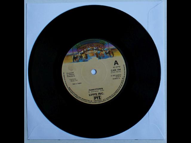 Lipps, Inc. Funkytown UK 7inch Vinyl Single 1980 Solid Centre Disco